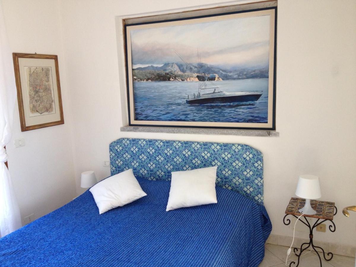 Villa Mit Whirlpool Und Phantastischer Aussicht Capoliveri  Bagian luar foto